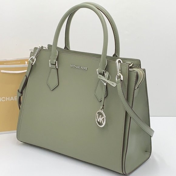Michael Kors Handbags - Michael Kors Hope Large Satchel Bag